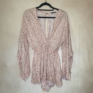 MEEK women's S light pink/grey spotted long bell ruffle sleeve romper EUC